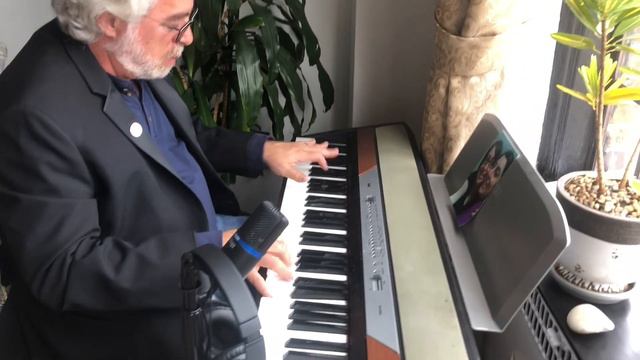 "SECRET AGENT MAN" (Sloan, Barrie)Ivan g salinas, piano смотреть онлайн
