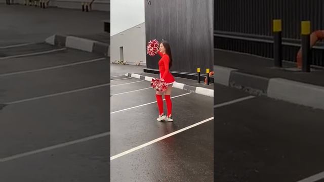 ПГМЕ62 СТАНДАРТ. Помпоны гантелеобразные для черлидинга (чирлидинга) комбинированные. ЧЕРРИ-СПОРТ смотреть онлайн