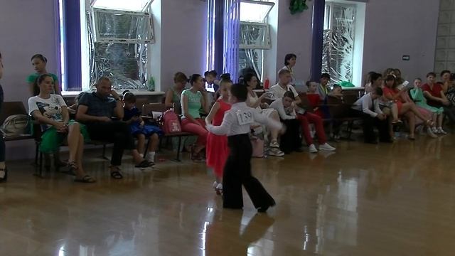 Категория 4 танца. Турнир " Ура, каникулы", 23.06.19г. Шахты, клуб Па+Па смотреть онлайн