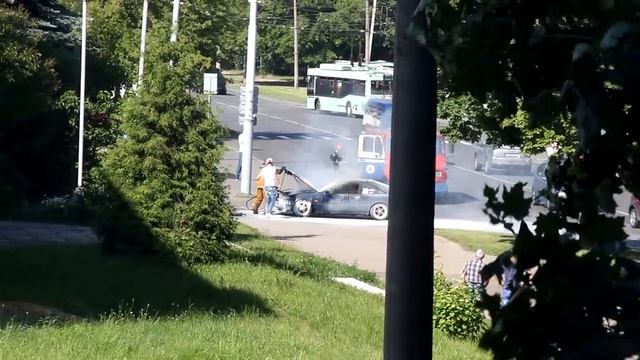 Возгорание авто смотреть онлайн