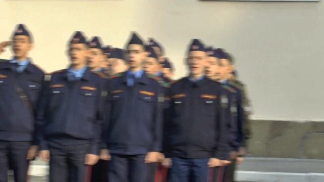 Шахтинские кадеты казачьего кадетского корпуса самостоятельно провели развод на занятия смотреть онлайн