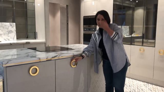 Дизайн дома с итальянской кухней Exclusiva Scavolini в стиле современная классика. смотреть онлайн