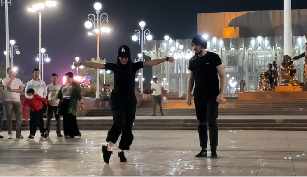 Лезгинка Узбекистан Мадина Чеченская Песня Ловзар 2024 Ребята Танцуют Класс Ташкент ALISHKA Dance смотреть онлайн