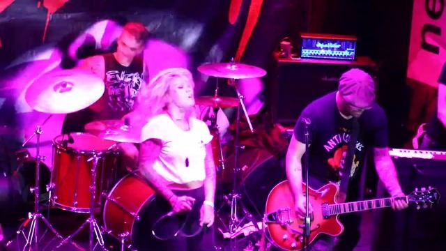 The Creepshow - Creature of the night (live) смотреть онлайн