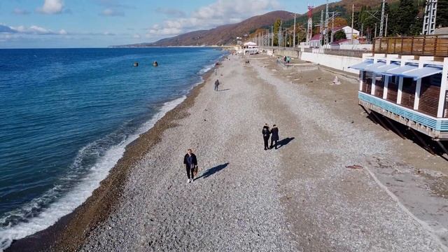 СКОРО ДЕКАБРЬ ,А ОНИ КУПАЮТСЯ!?ЛАЗАРЕВСКОЕ СЕГОДНЯ ?СОЧИ. смотреть онлайн