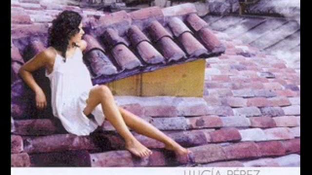 Lucía Pérez - Alguien me contó (Quelqu'un m'a dit) смотреть онлайн