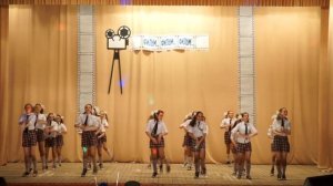 Танец  "Школьники"