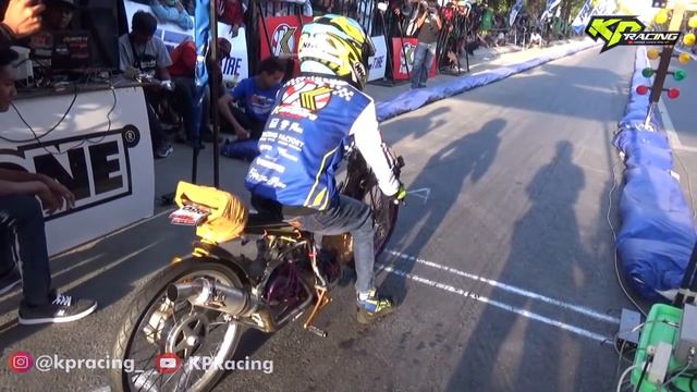 SUARA MESINYA KOK ANEH - Matic 200cc Vincent Tapi Jadi Juara Kelas PEMULA смотреть онлайн