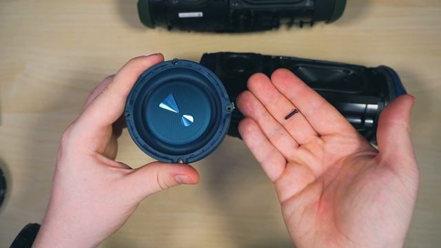 ЧТО внутри JBL CHARGE 5? Разобрал ДВЕ разные версии И ОФИГЕЛ! JBL Charge 5 TL(TT) vs ND смотреть онлайн