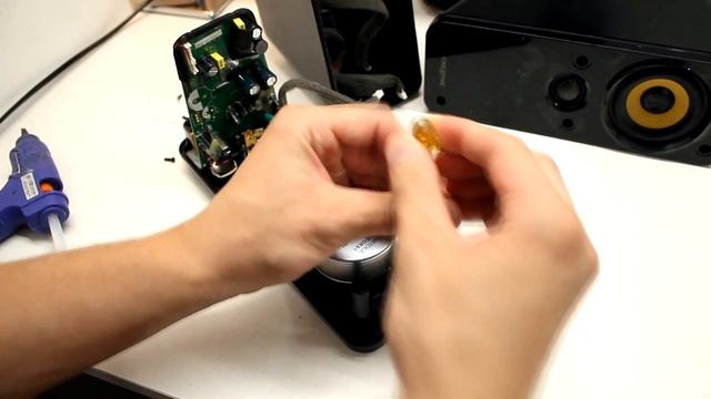 CREATIVE GIGAWORKS T21 ZA 35ZŁ - PROFESJONALNE CZYSZCZENIE I DROBNA NAPRAWA | 4K смотреть онлайн