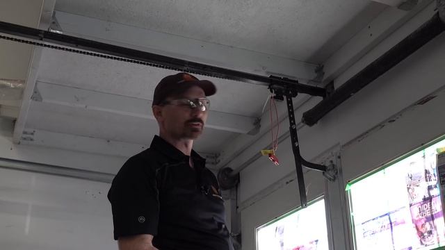 How To Lube A Garage Door смотреть онлайн