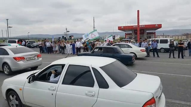 Колонна сопровождения Хасана Халмурзаева в Ингушетии смотреть онлайн
