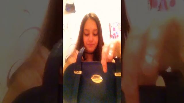 Что в моей сумке ?     ШАМПУНЬ чта ???????!!!!