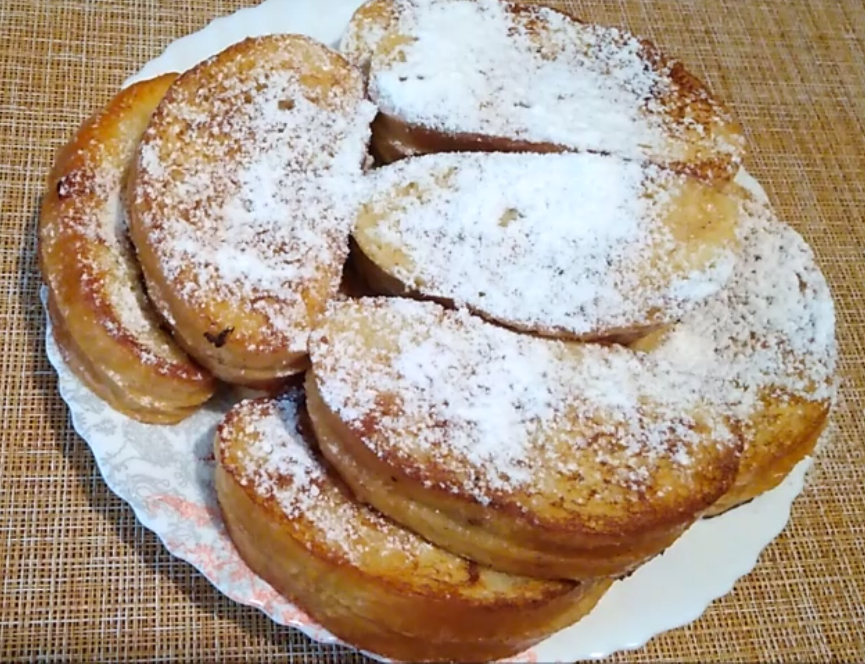 Гренки с яблочным повидлом.mp4 смотреть онлайн