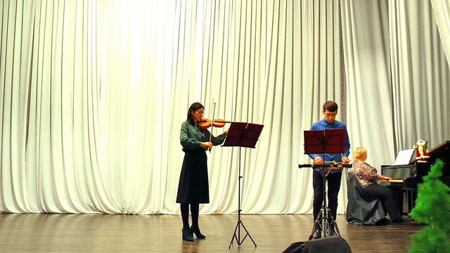 Г. Пëрселл - sound the trumpet ( violin, metallophone, piano) смотреть онлайн
