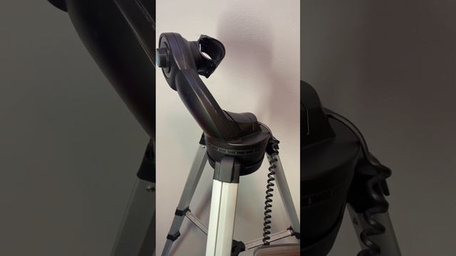 Meade Tripod and Computer Autostar 494 Controller for DS-2000 Series Telescopes смотреть онлайн