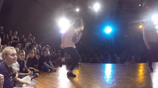 Лера Яцкова vs Данила Прохоренко vs Катерина Чупаченко смотреть онлайн