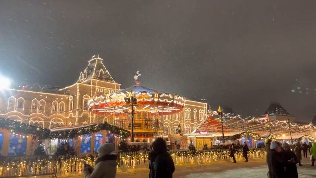 НОВОГОДНЯЯ МОСКВА! OBOVCEM CHE , С НОВЫМ 2022 ГОДОМ!!! КРАСНАЯ ПЛОЩАДЬ MOSCOW смотреть онлайн