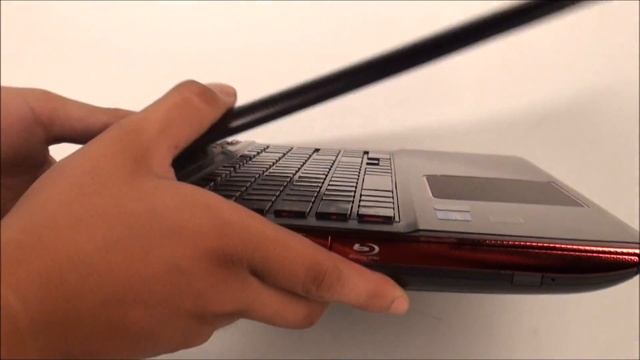 Tinhte.vn - Trên tay Toshiba Qosmio X870 смотреть онлайн