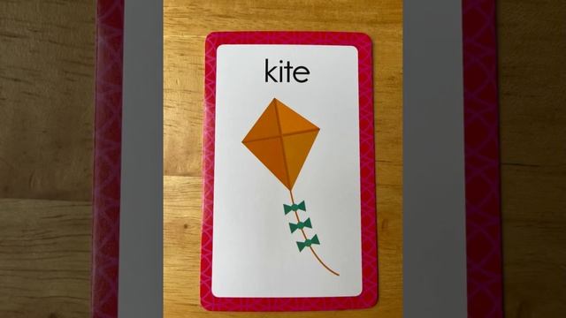Let’s learn English flash cards with 24 months toddler смотреть онлайн