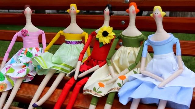 Как мы Тильд усаживали смотреть онлайн