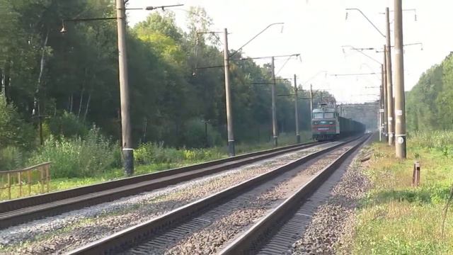 ВЛ80т-977 з вантажним смотреть онлайн