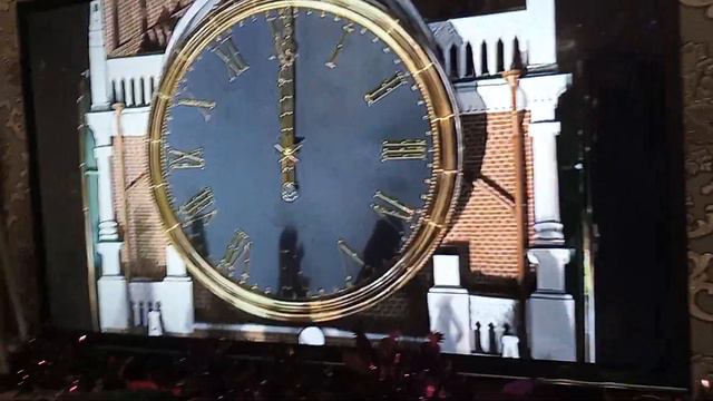 на часах 00:00 новый год. смотреть онлайн