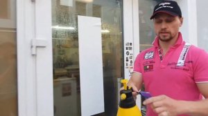 Продолжаем показывать как правильно клеить самоклейку на стекло