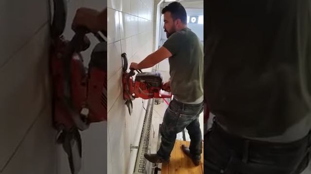 Husqvarna 970 RING ile Pencere Açılımı смотреть онлайн