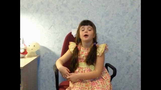 Страна читающая — Дарья Кураева читает произведение "Стрекоза и Муравей" И. А. Крылова. смотреть онлайн