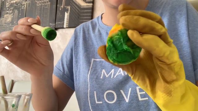 КАК БЫСТРО И КРАСИВО ПОКРАСИТЬ ПАСХАЛЬНЫЕ ЯЙЦА смотреть онлайн