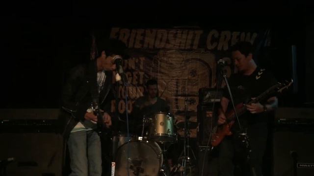 Trada & TCG - Love Buzz & Mr. Moustache (Nirvana Cover) смотреть онлайн