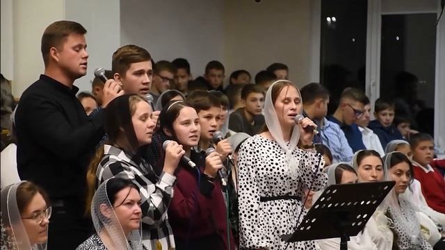 Вот осень ковром золотым - Сім’я Улянчуків