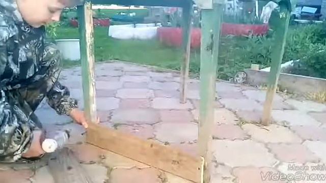 Как сделать просто зону для выгула утят из старого стола