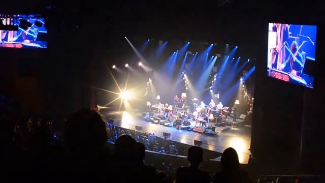 Гори, гори - Гарик Сукачев, 28 апреля 2015, Крокус Сити Холл смотреть онлайн