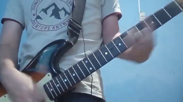 Ramones - Live Philadelphia 1987. (Guitar cover all the way through: Barre chords and downstrokes.)