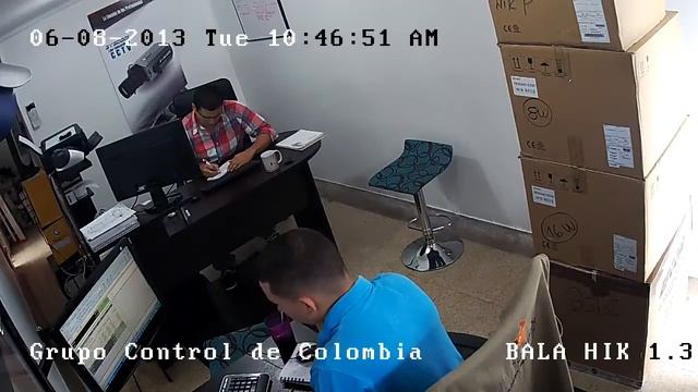 CAM IP HIKVISION 1 3 MP смотреть онлайн