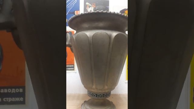 Самовар жаровый форма " РЮМКА Гранённая " Высота 52 см. Фабрика Воронцова в Туле . смотреть онлайн