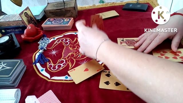 Крестовый король♣️. Кого он любит?