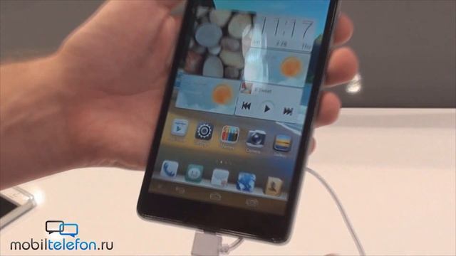 Huawei Ascend Mate: демонстрация на MWC 2013 (hands-on) смотреть онлайн