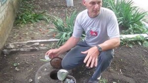 Простейший способ очистки выгребной ямы.