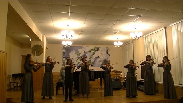 Ансамбль скрипачей "Арпеджио". Г. Гендель "Ария". Д. Шостакович "Испанский танец" из к/ф "Овод" смотреть онлайн