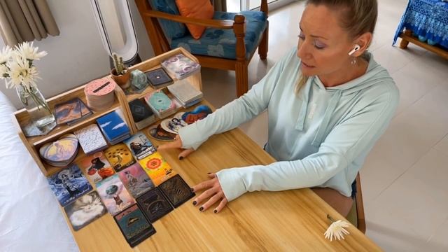 ???Who is your Valentine??PICK A CARD смотреть онлайн