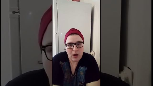 зачем мне море у меня оно в квартире😂🙄и мы так жили год почти😱наша бывшая съёмная квартира🤐часть 1 смотреть онлайн