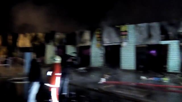 Крупный пожар на строительном рынке в Москве 13 ноября 2015 г. смотреть онлайн