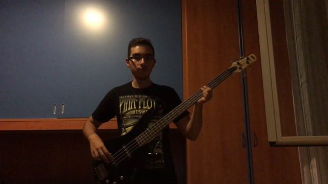 Toto - Africa (Bass Cover) смотреть онлайн