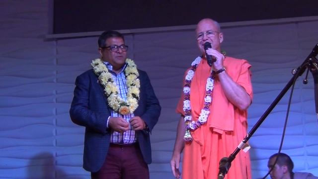 Вступительное слово Е.С. Бхакти Бхринга Говинда Свами - Kirtana Mela 2015 Moscow, 27.06.2015 смотреть онлайн