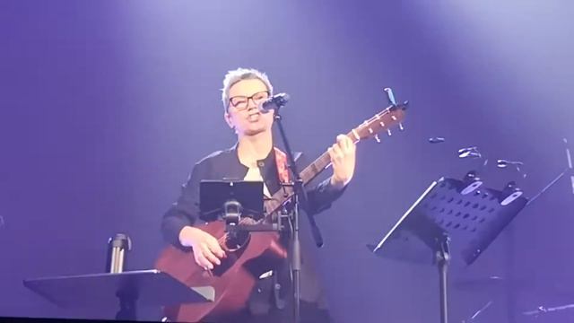 Сурганова и Оркестр - Перрон - Вологда 14.04.2022 смотреть онлайн