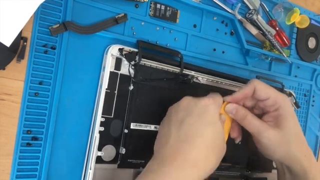 Macbook Pro A1398 Speaker+Battery Replacement