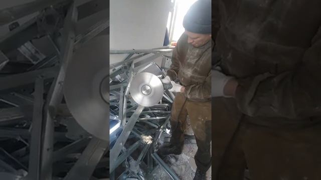 Жоров можно ли поставить диск диаметром 350мм на обычную болгарку смотреть онлайн